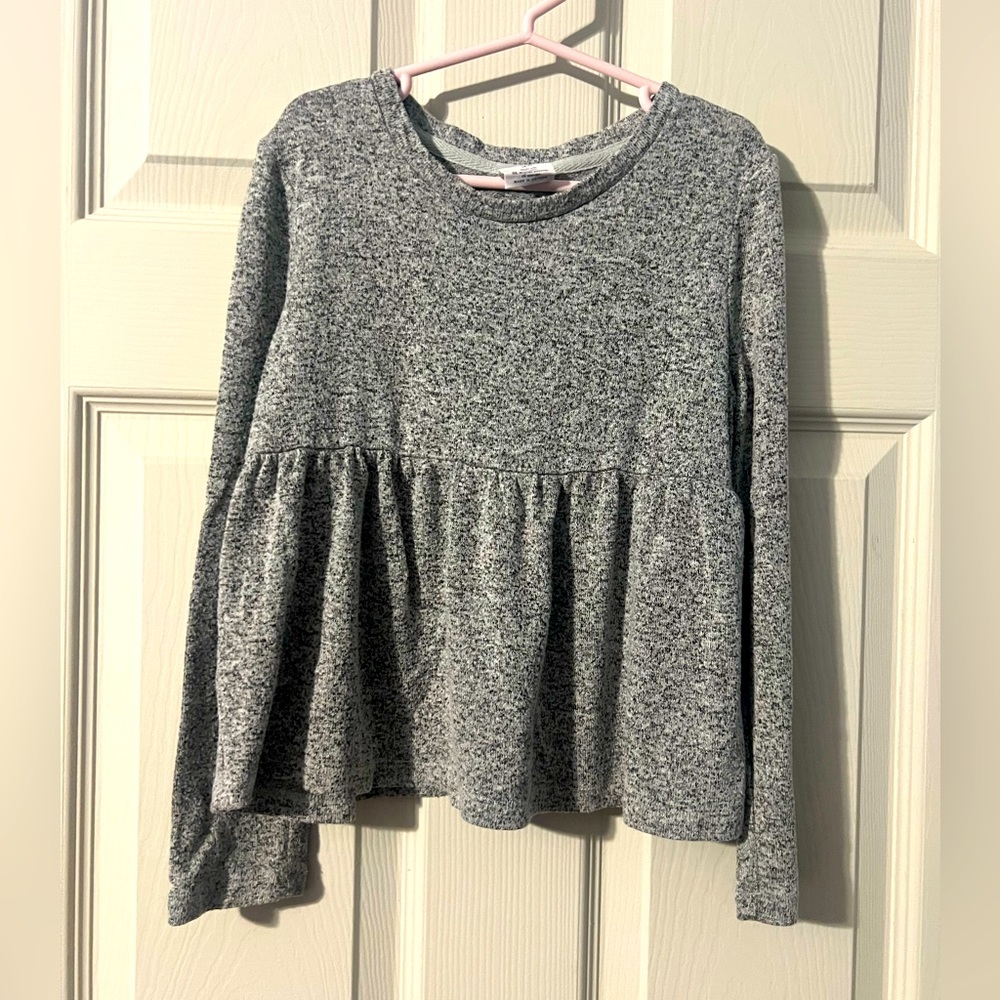Gap kids gray long sleeve top girl size Small